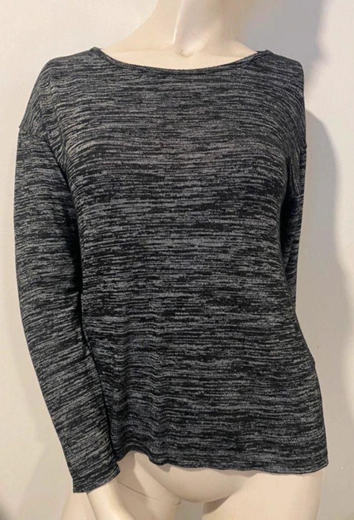 Joli haut gris avec voile dans le dos La Halle taille 34/36