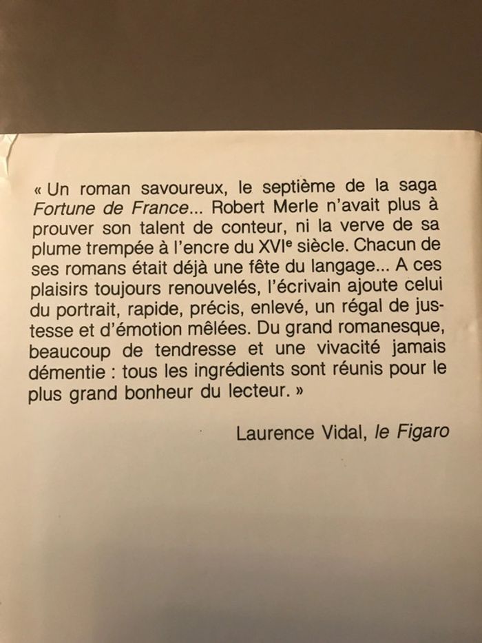 Livre La volte des vertugadins - photo numéro 3