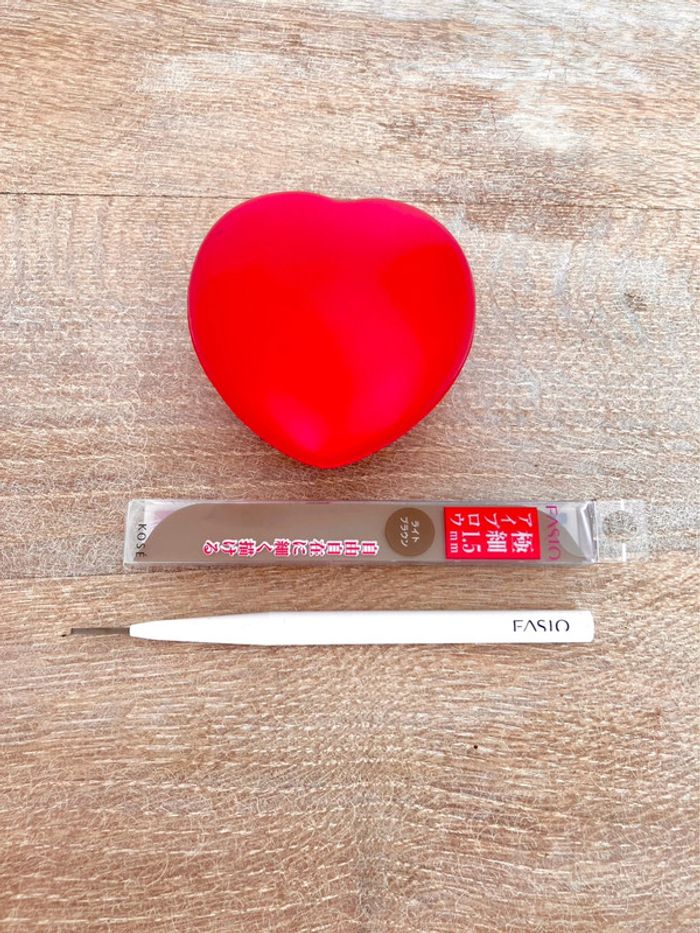 Kose Fasio Crayon à sourcils ultra fin - Slim eyebrow Pencil - BR301 - photo numéro 2