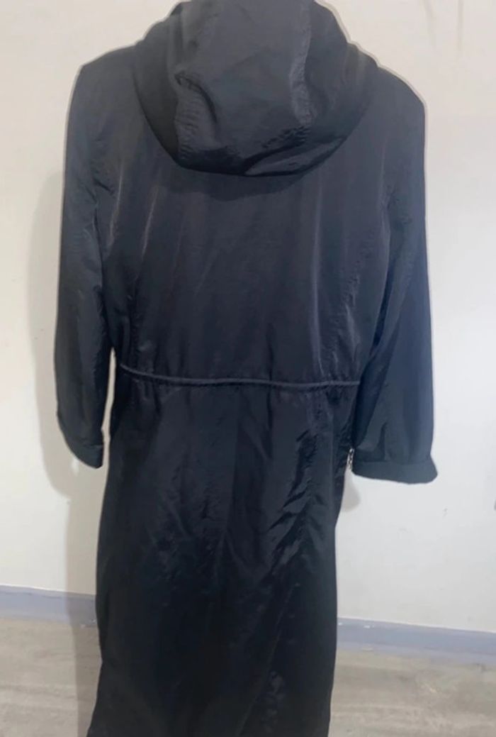 Trench noir - photo numéro 6