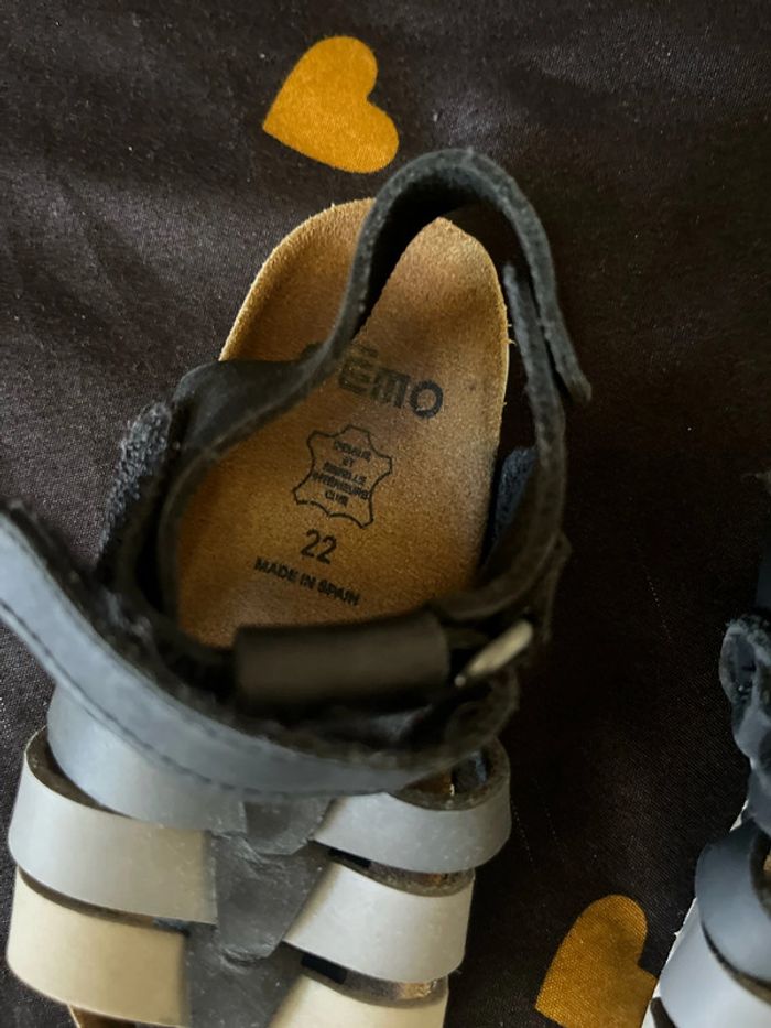 Sandale taille 22 - photo numéro 2