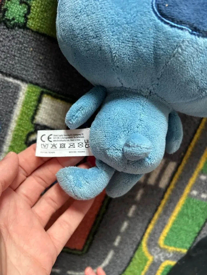 Peluche Stitch Popz – Mini format, grands yeux 💙🧸 - photo numéro 4