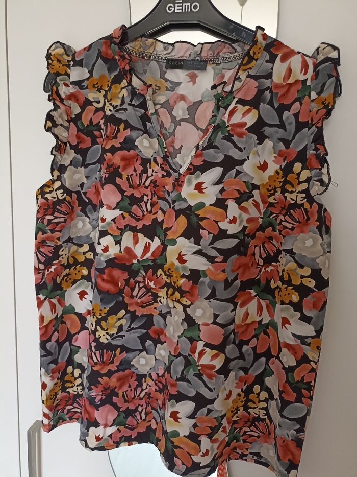 Haut fleuri