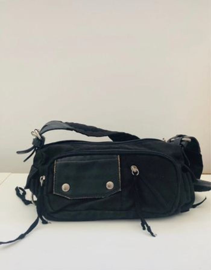 Sac style sacoche bershka avec multi poches noir - photo numéro 5