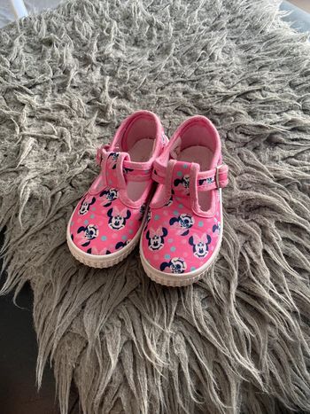 Baskets en toile