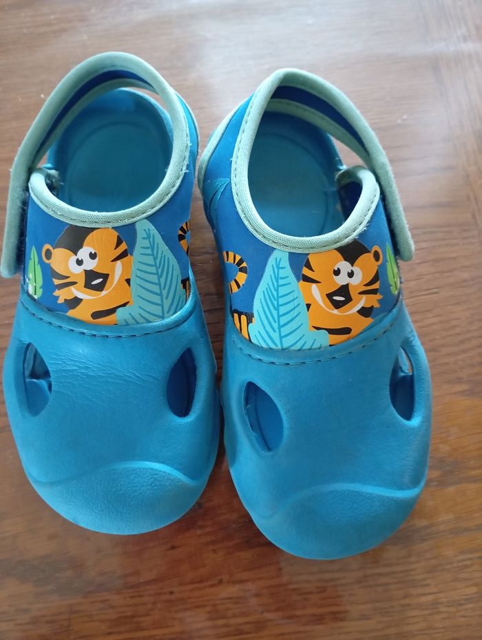 Chaussures de piscine