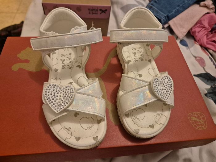 Sandale taille 26