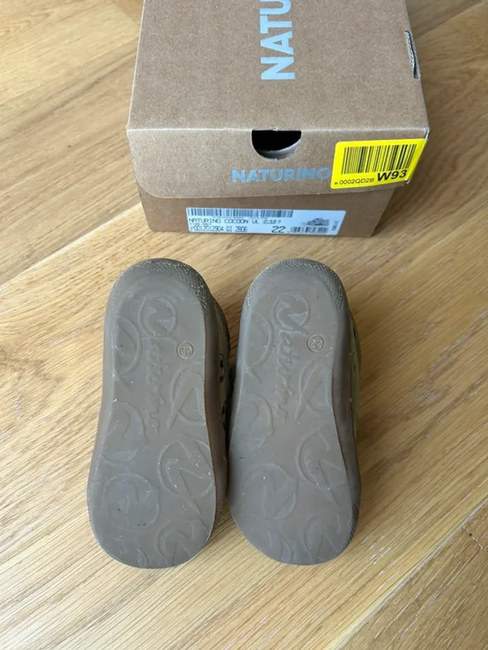 Chaussures garçon Naturino taille 22 - photo numéro 4