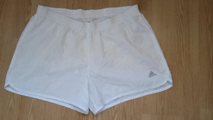 Short Running Adidas XL – Léger & Performant - photo numéro 2