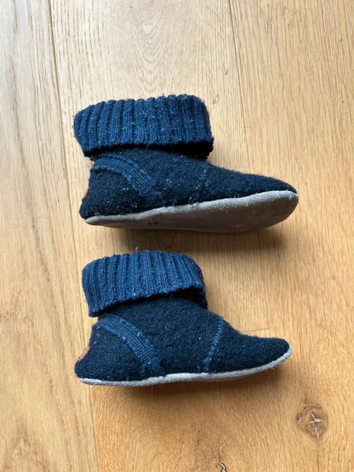 Chaussons Melton taille 20/21 laine - photo numéro 3