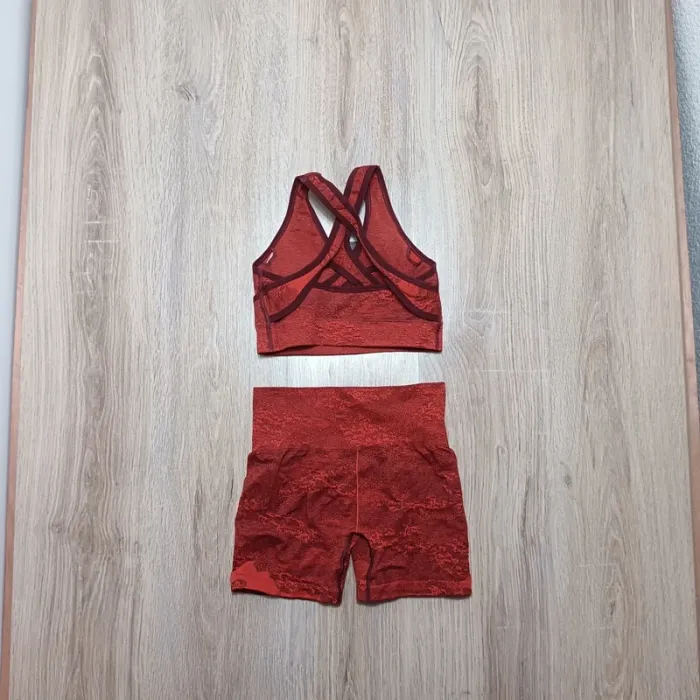 Ensemble gymshark femme Xs short + brassière orange sanguine - photo numéro 2