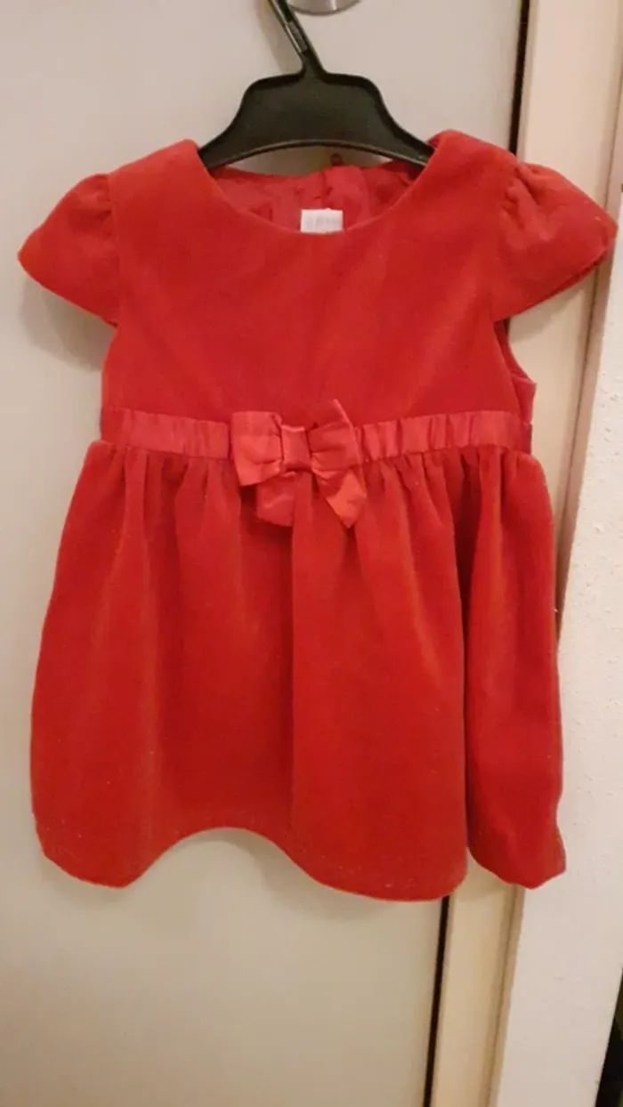 Robe en velours rouge - photo numéro 3