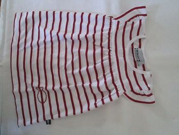 Robe blanche Hublot rayures rouges