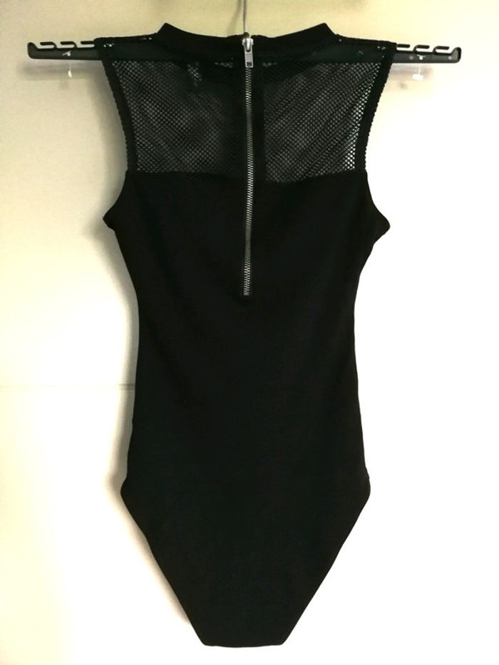 Bodie noir décolleté résille