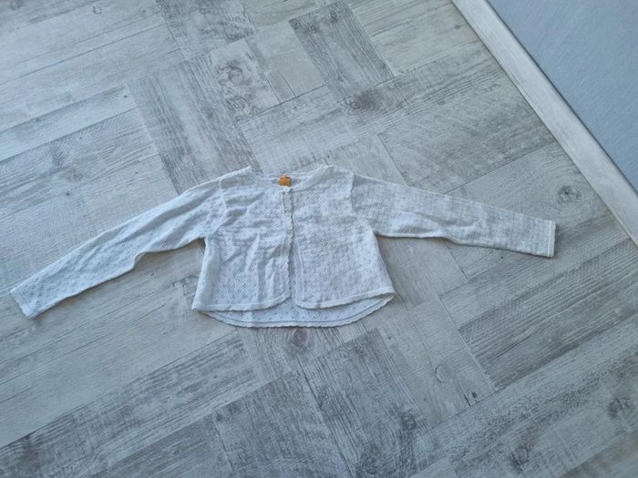 Boléro Taille 4 ans
