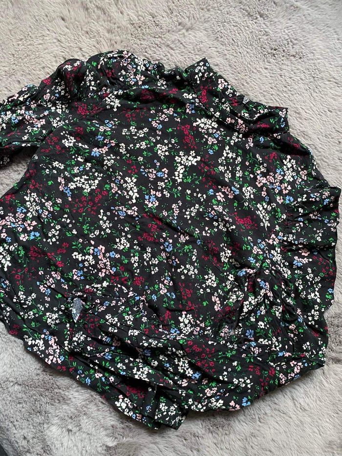 Blouse à motif fleuri