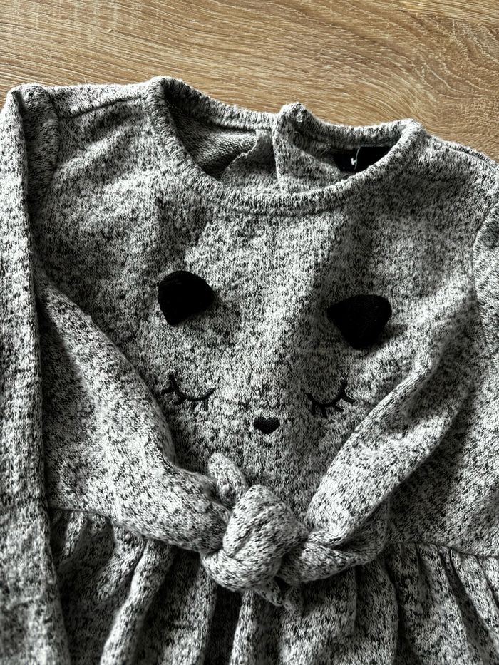 Robe grise chat KIABI t.9m - photo numéro 2