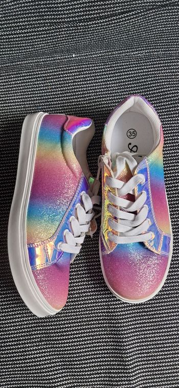 Baskets multicolores pointure 35