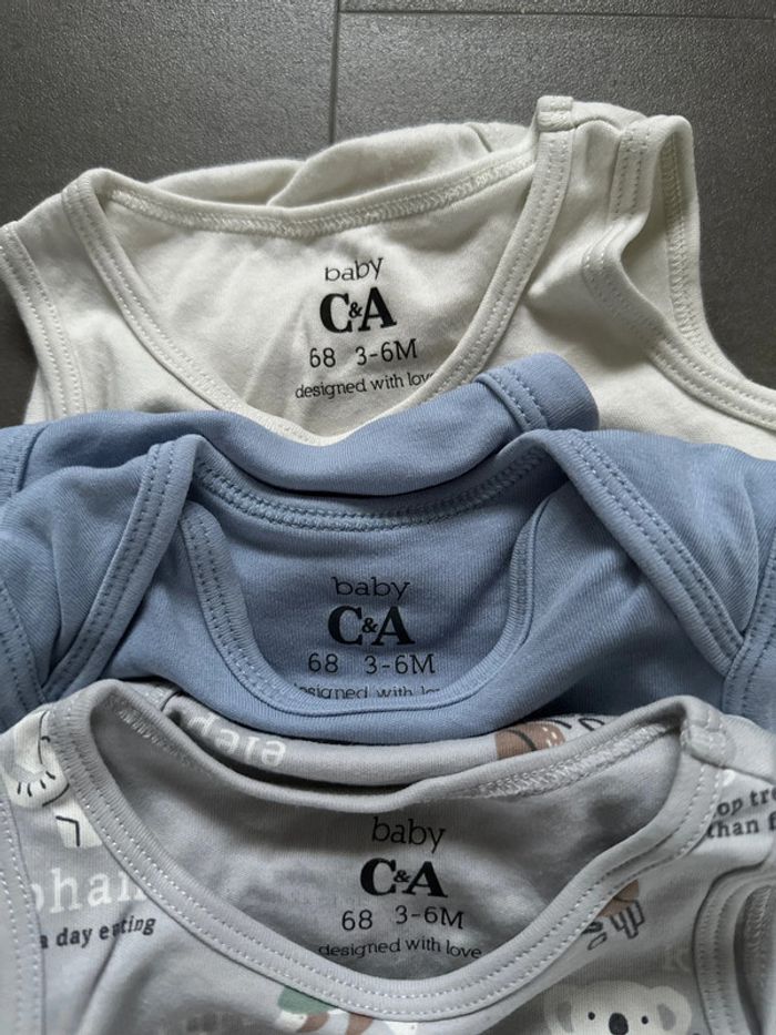 Lot bodies 6 mois - photo numéro 11