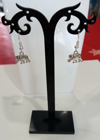 BOUCLES D'OREILLES ELEPHANT ARGENTE !