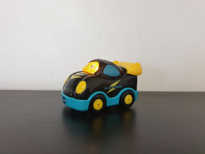 Tut tut bolide "Tristan, as du volant noir" VTech