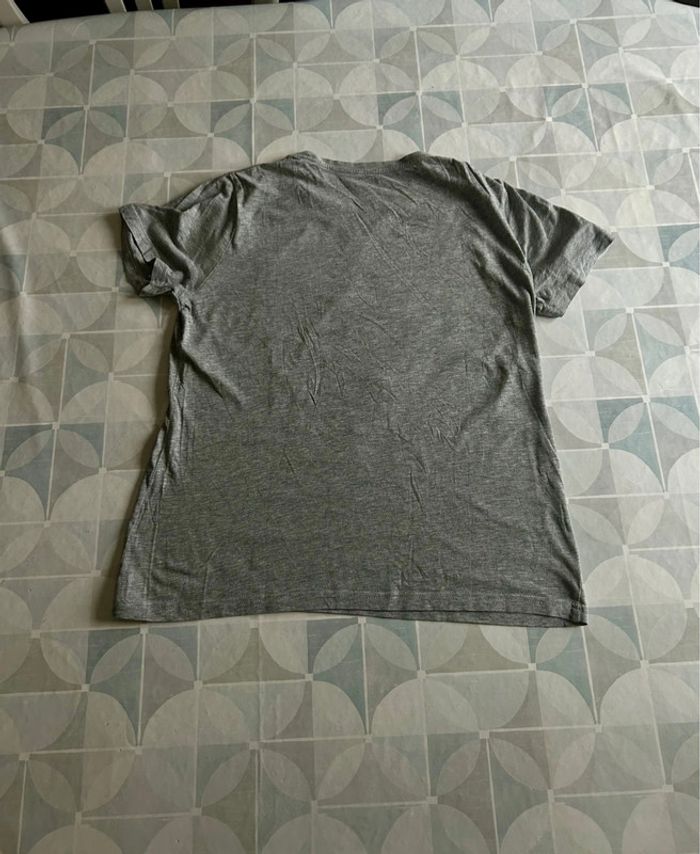T shirt garçon -14 ans -Kiabi - en très bon état - photo numéro 2