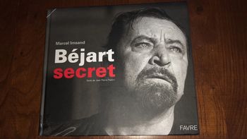 Livre bibliographique sur Béjart