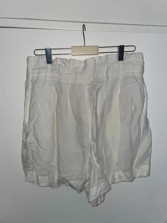 Short blanc H&M 40 - photo numéro 3