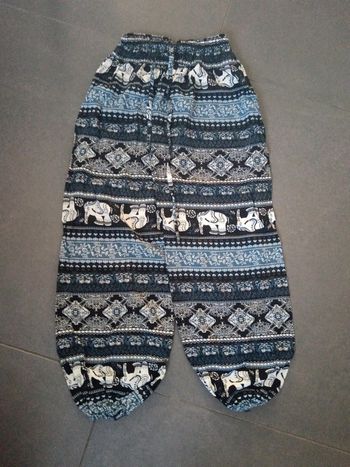 Pantalon acheté en Thaïlande 5 ans