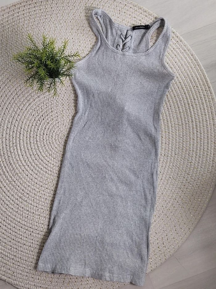 Robe courte moulante - photo numéro 4