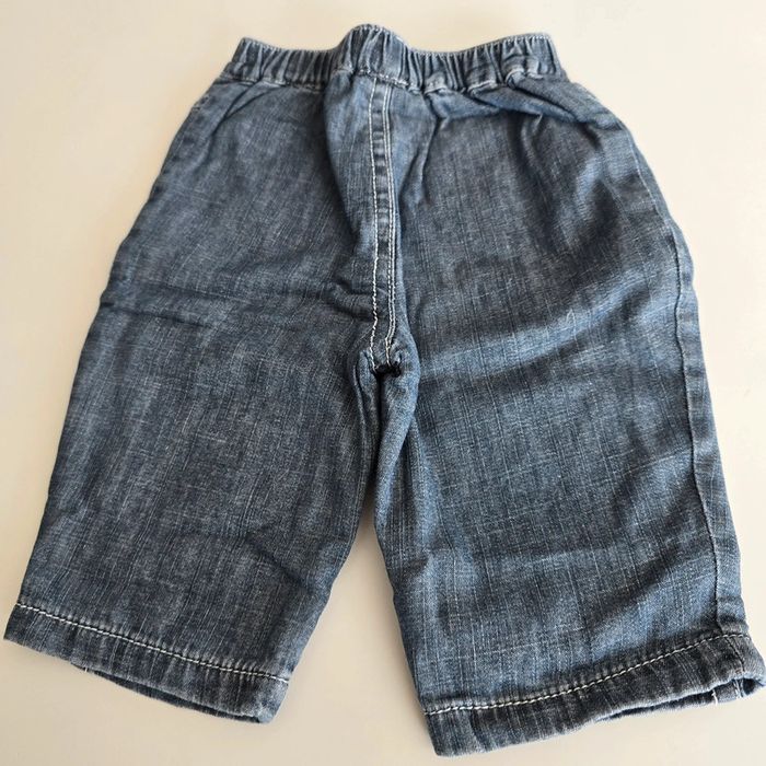 Jean bleu - les bébé sont comme ça- 3 mois - photo numéro 3