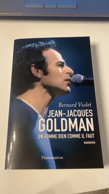 Livre jean jacques Goldman  un homme bien comme il faut neuf