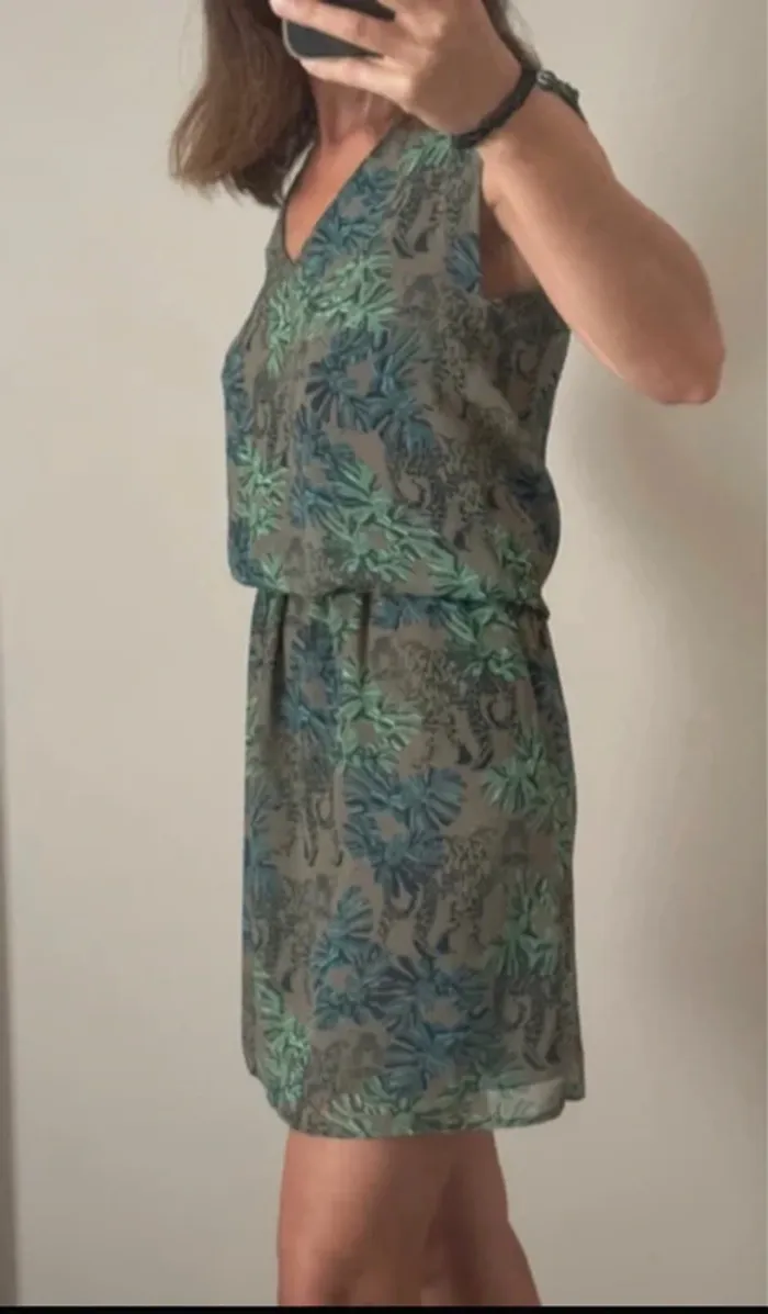 Robe IKKS Neuve - photo numéro 3