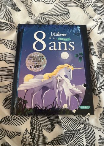 Livre « histoire pour mes 8ans » CD inclus