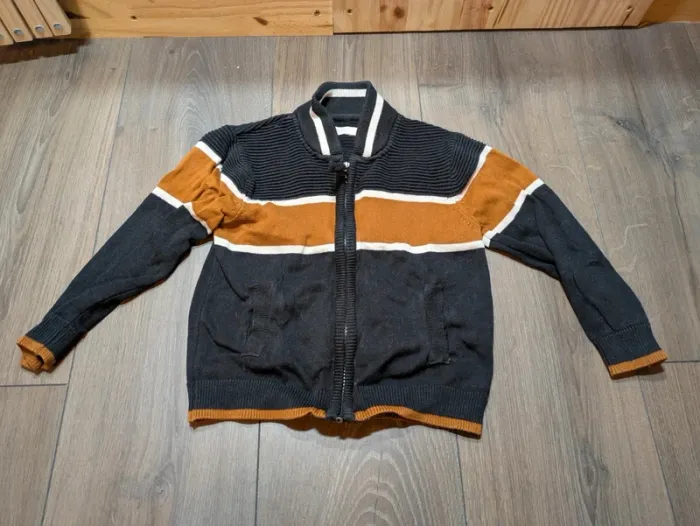Gilet zippé orchestra 3 ans bon état