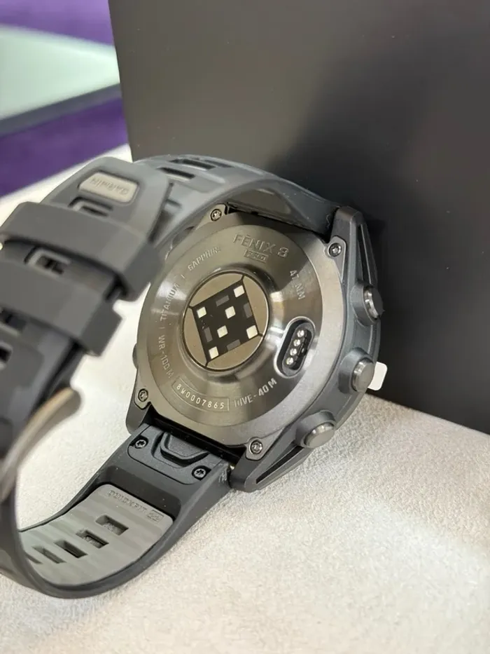 Garmin Fenix ​​8 Pro - photo numéro 2