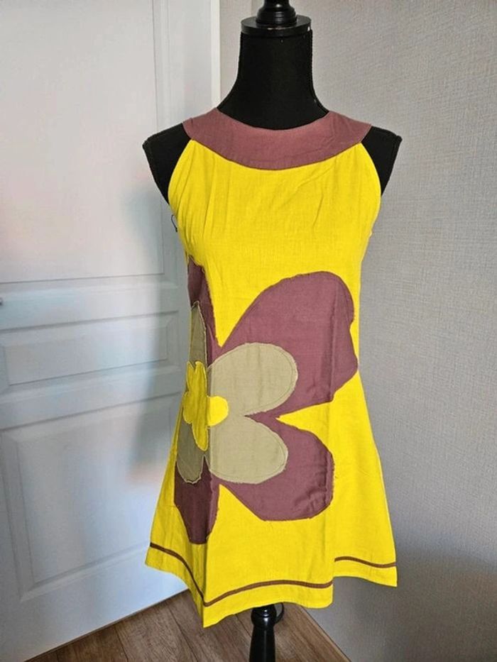 Robe sans manche verte flash et multicolore taille 38
