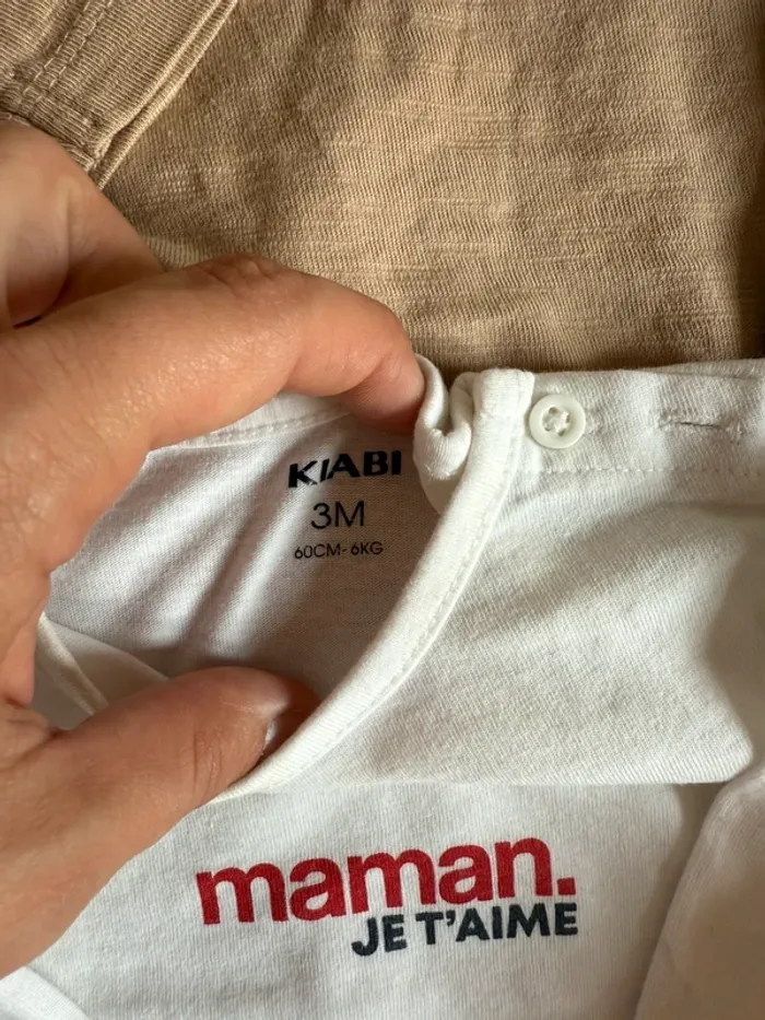 Lot de t- shirt manches longues en très bon état taille 3 mois - photo numéro 6