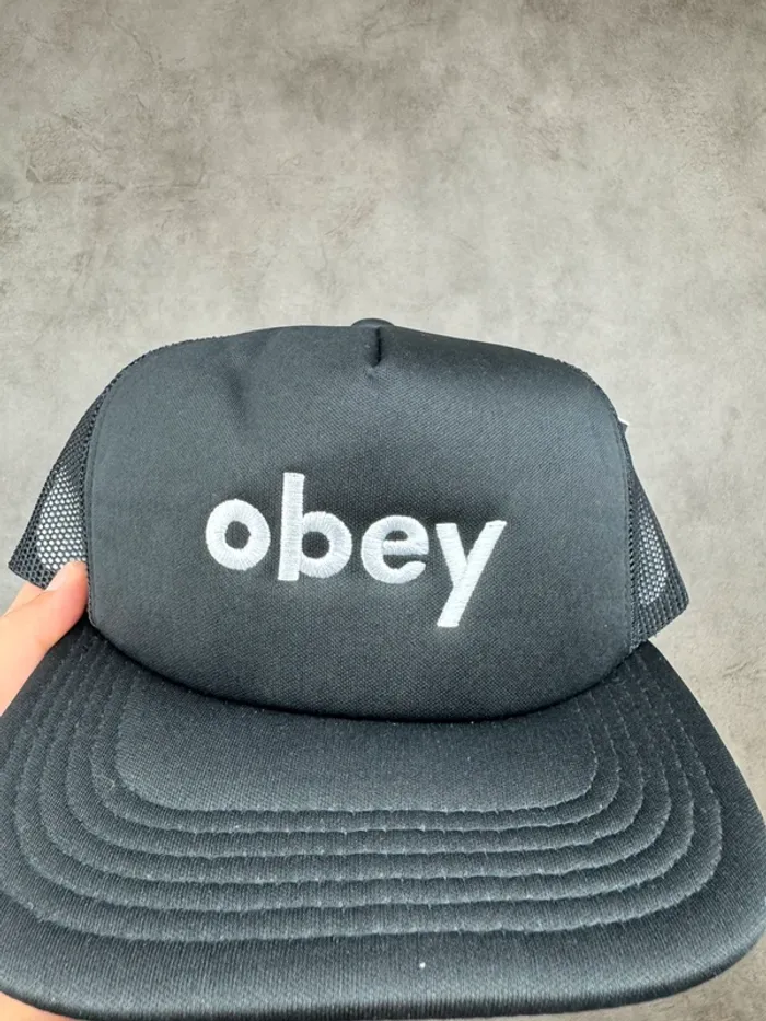 Casquette Trucker Obey Noir Neuve - photo numéro 2