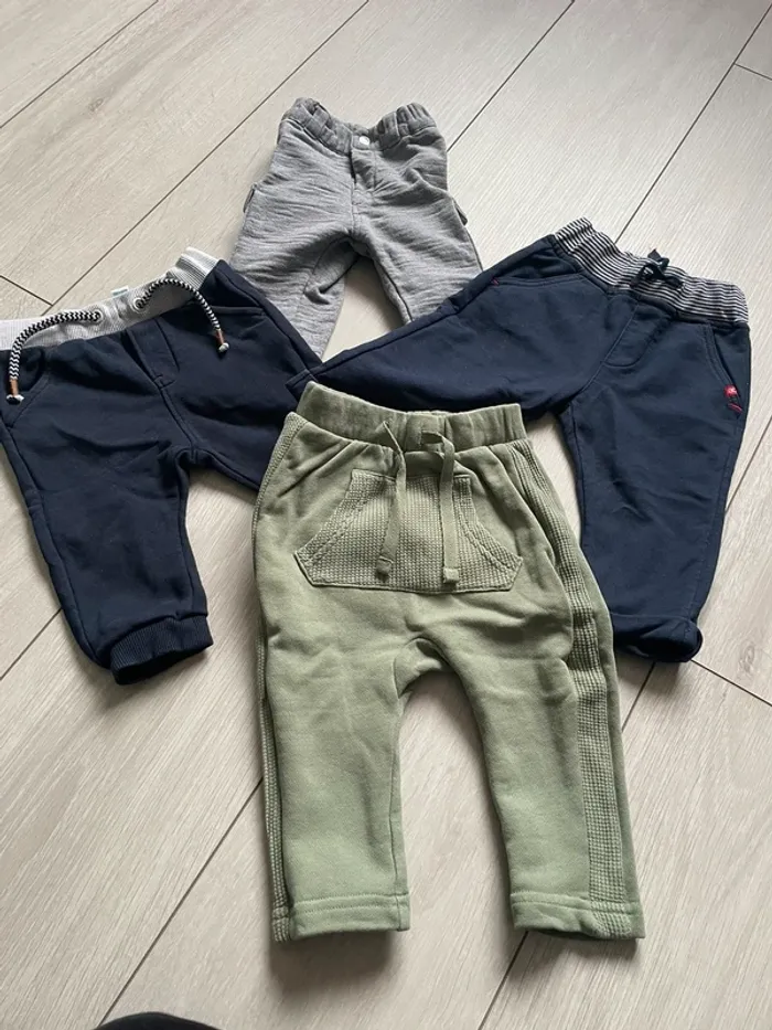 Lot de 4 pantalons 6 mois