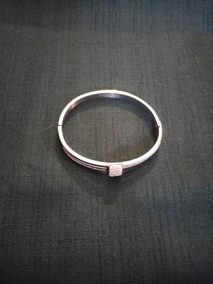 Bracelet neuf - photo numéro 4