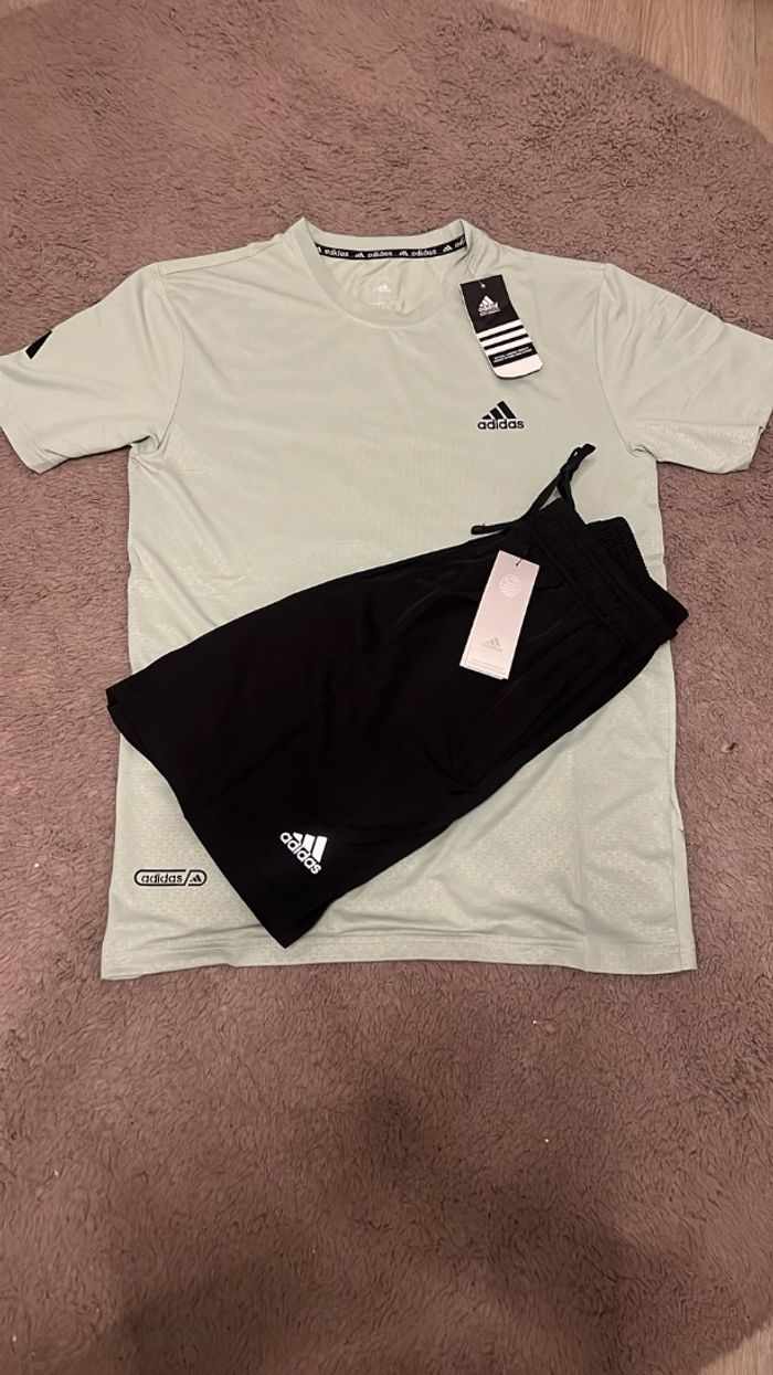 Ensemble Adidas - photo numéro 1
