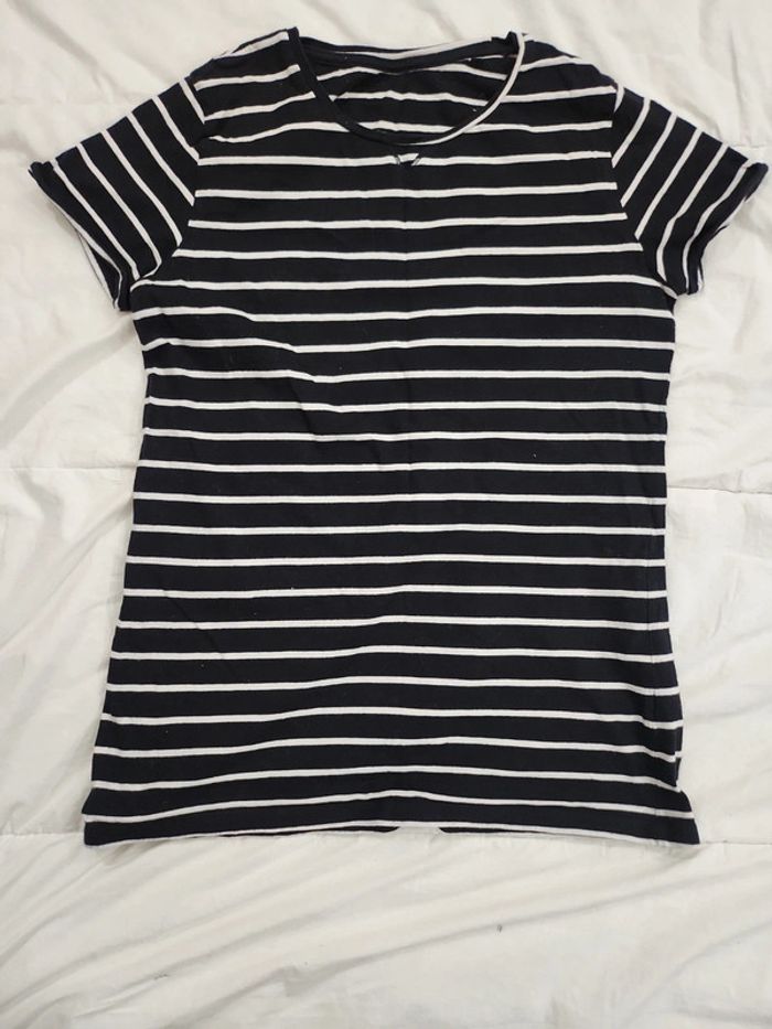 Tee-shirt noir et blanc