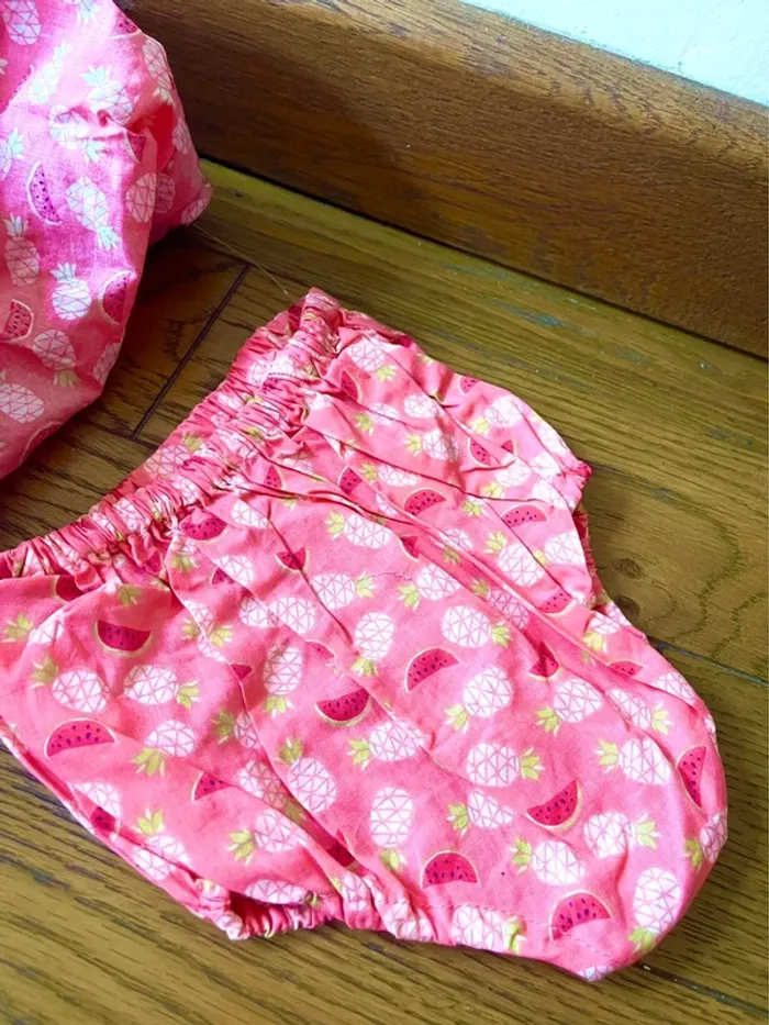 sublime ensemble Robe +bloomer bebe Sergent Major 12M rose imprime fruits smock neuf etiquette - photo numéro 2