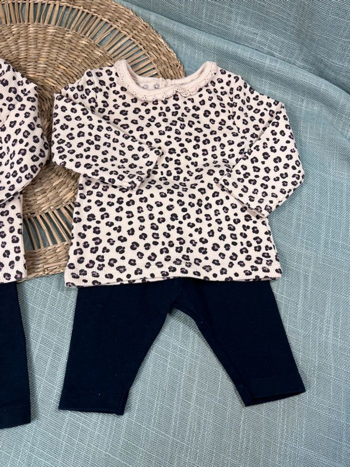 Lot 2 ensembles taille 1 mois - photo numéro 3