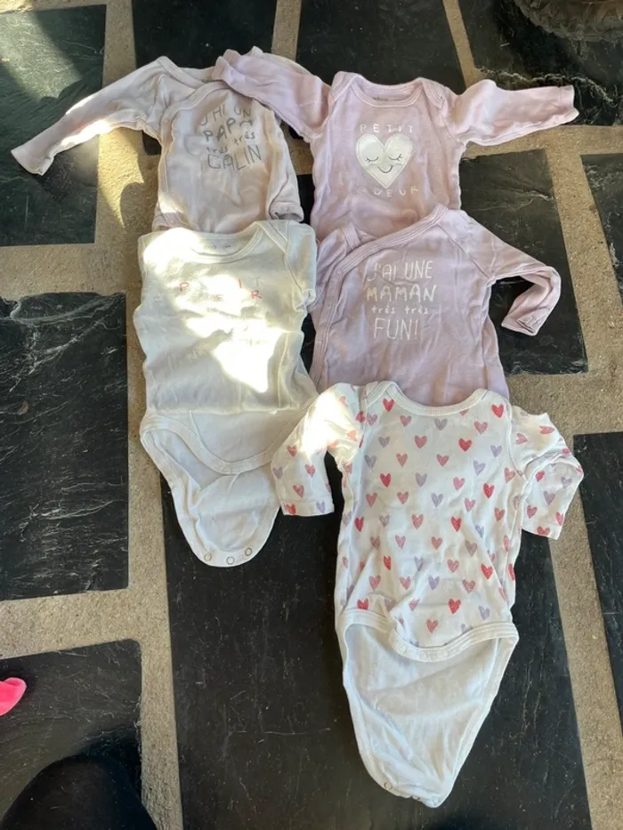 5 bodies gemo taille 6 mois
