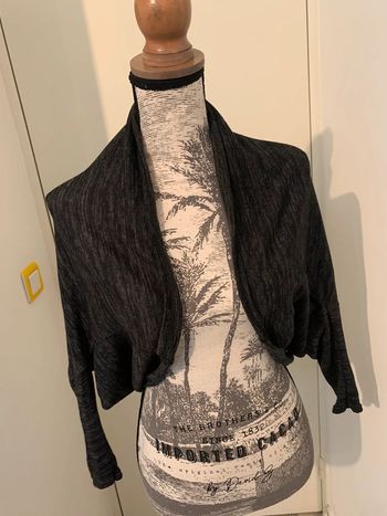 Gilet veste noir un peu gris chiné
