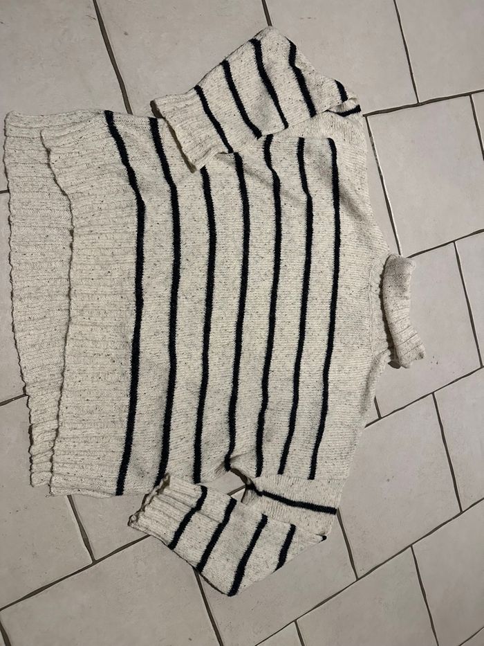 Très jolie pull rayé