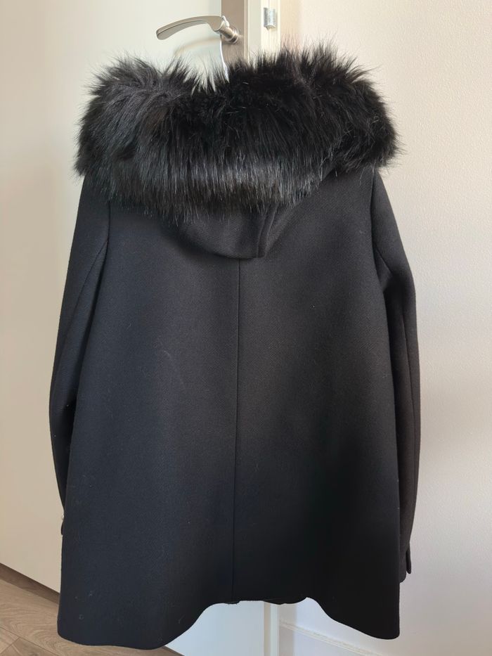 Zara manteau noir à capuche fausse fourrure taille XS - photo numéro 4