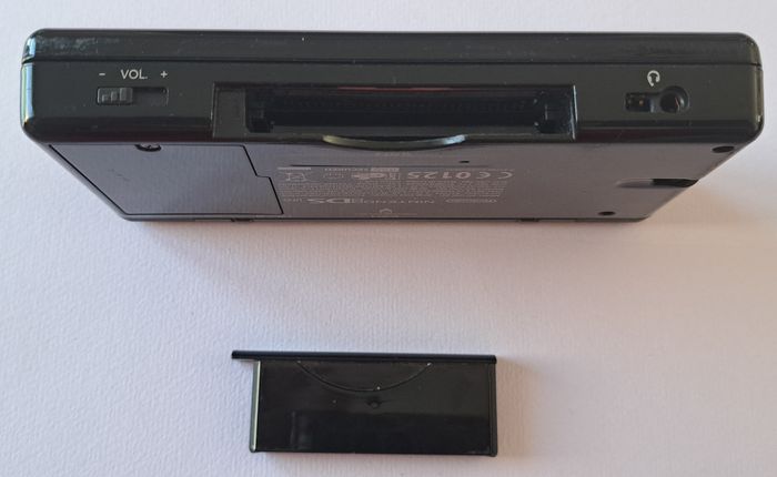 🎮 Console Nintendo DS Lite noire semi fonctionnelle - photo numéro 4